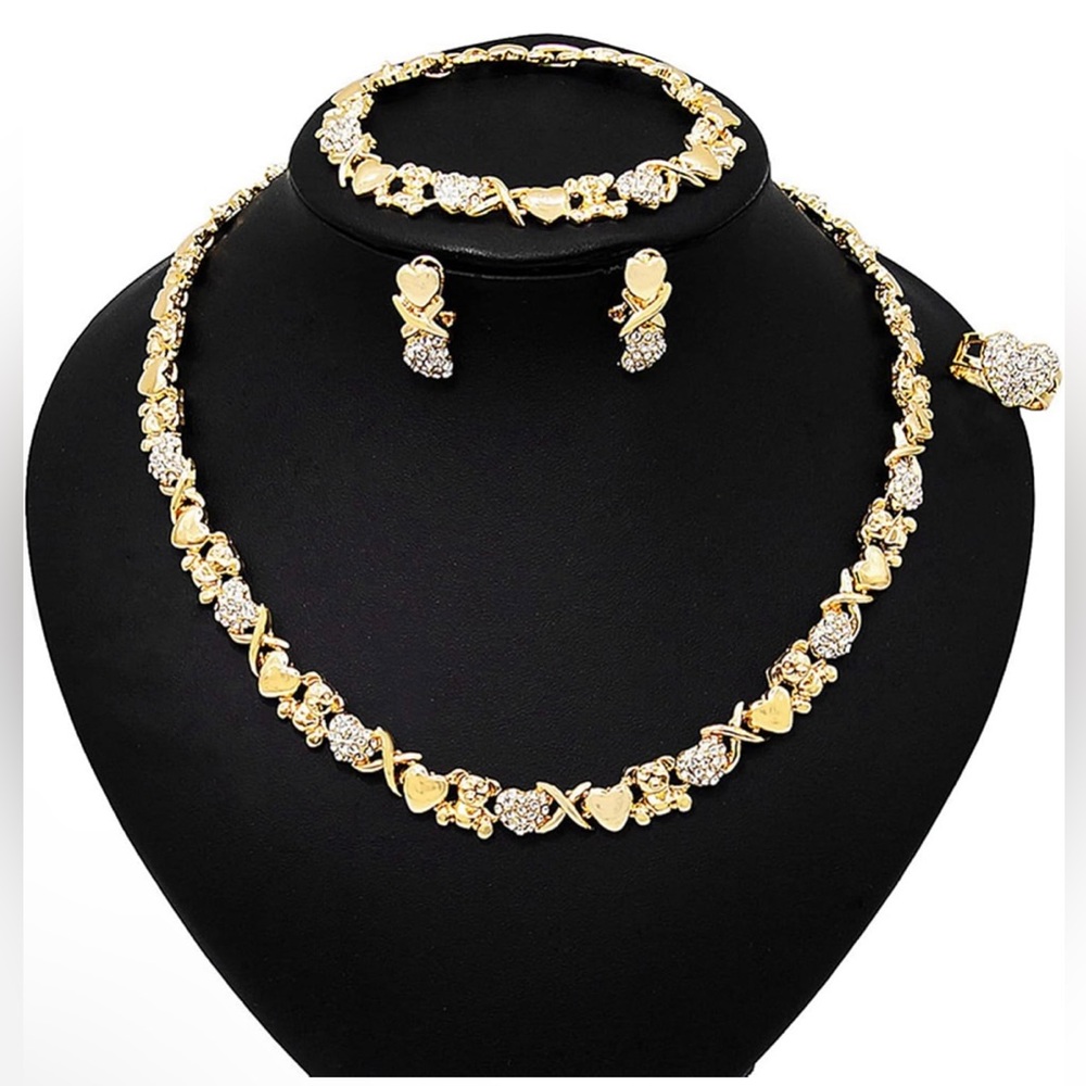 4PC XOXO 18K Goldplated Teddy Bear Necklace Bracelet Earrings Ring Set